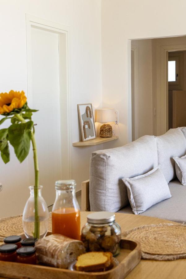 Velouchi Hideout Residence Tinos Екстер'єр фото