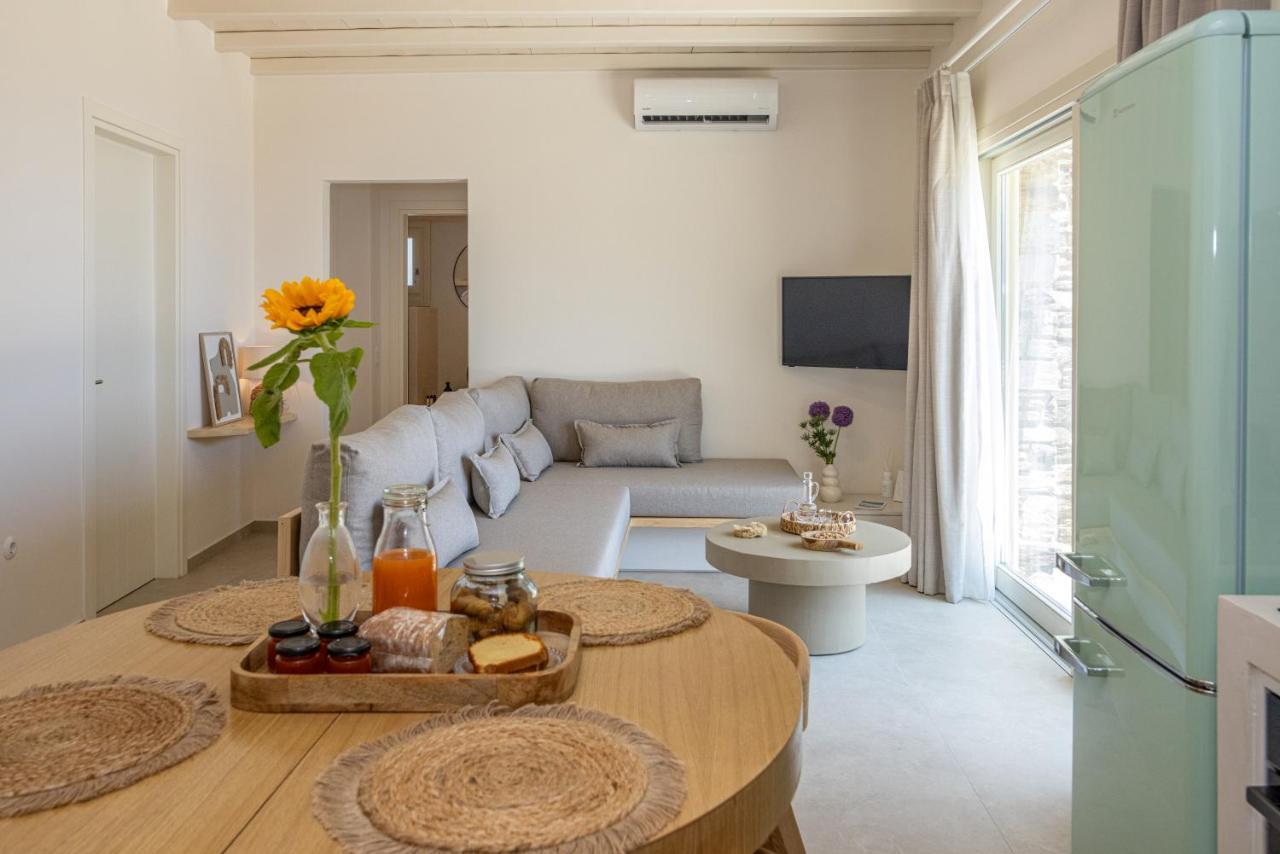 Velouchi Hideout Residence Tinos Екстер'єр фото