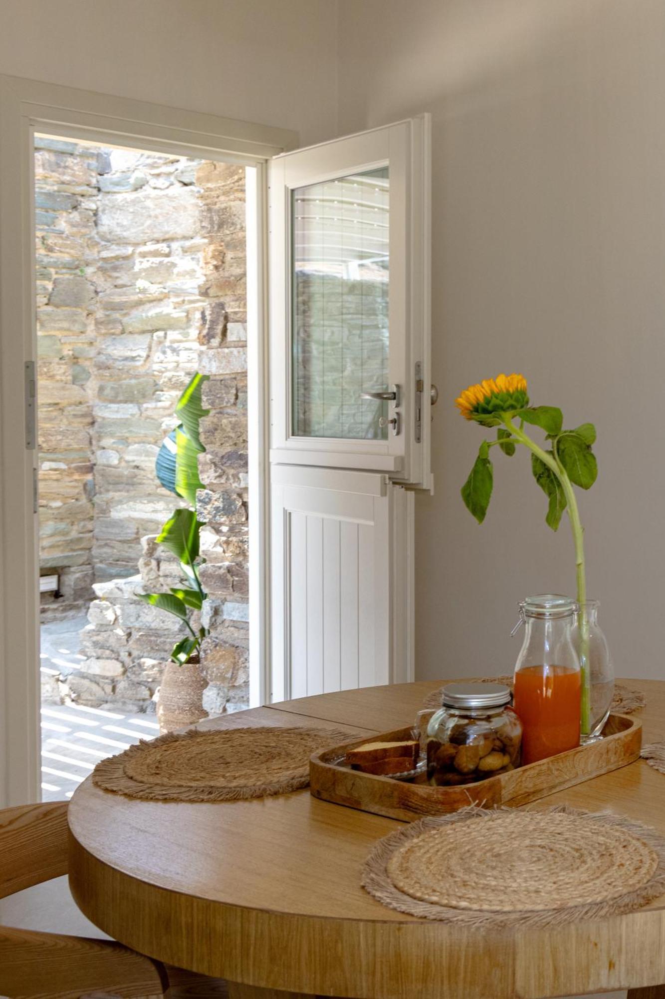 Velouchi Hideout Residence Tinos Екстер'єр фото